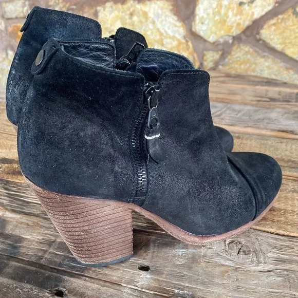 Women’s Rag and bone ankle booties size 36.5 chexk them out very nice thanks 🙏 - Picture 3 of 7